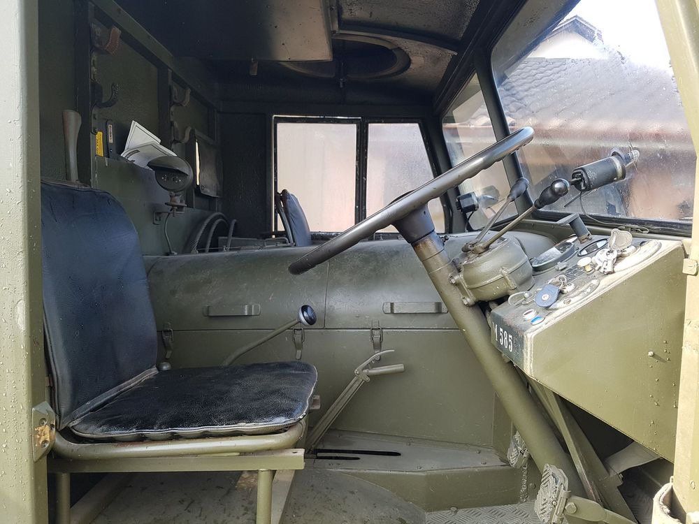 Berna Autocarri: Saurer/ Berna 2 UM ehemals Schweizer Armee – Usato da Gränichen venduto da Infi64 4