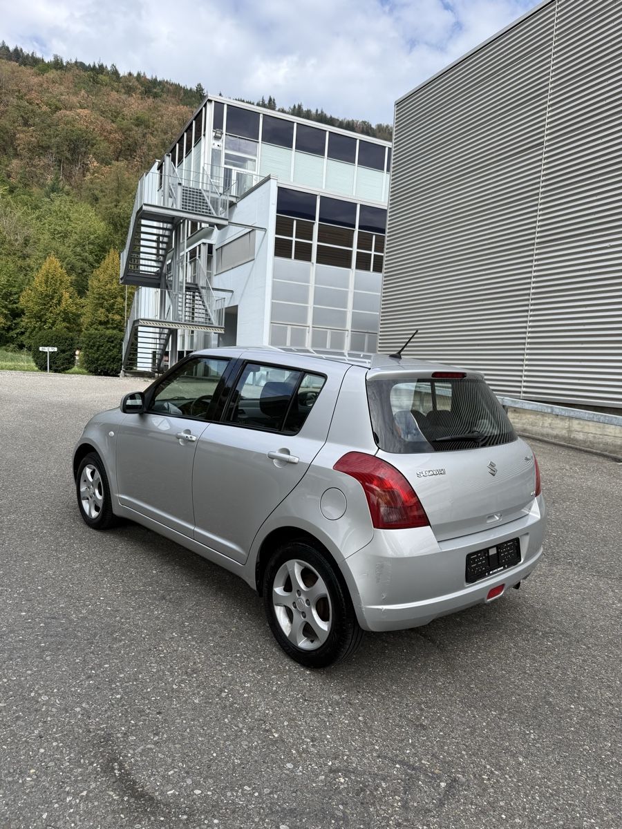 Suzuki Automobili: SUZUKI SWIFT 4x4 MFK 29.09.26 – Usato da Biel/Bienne venduto da MK_Cars 4