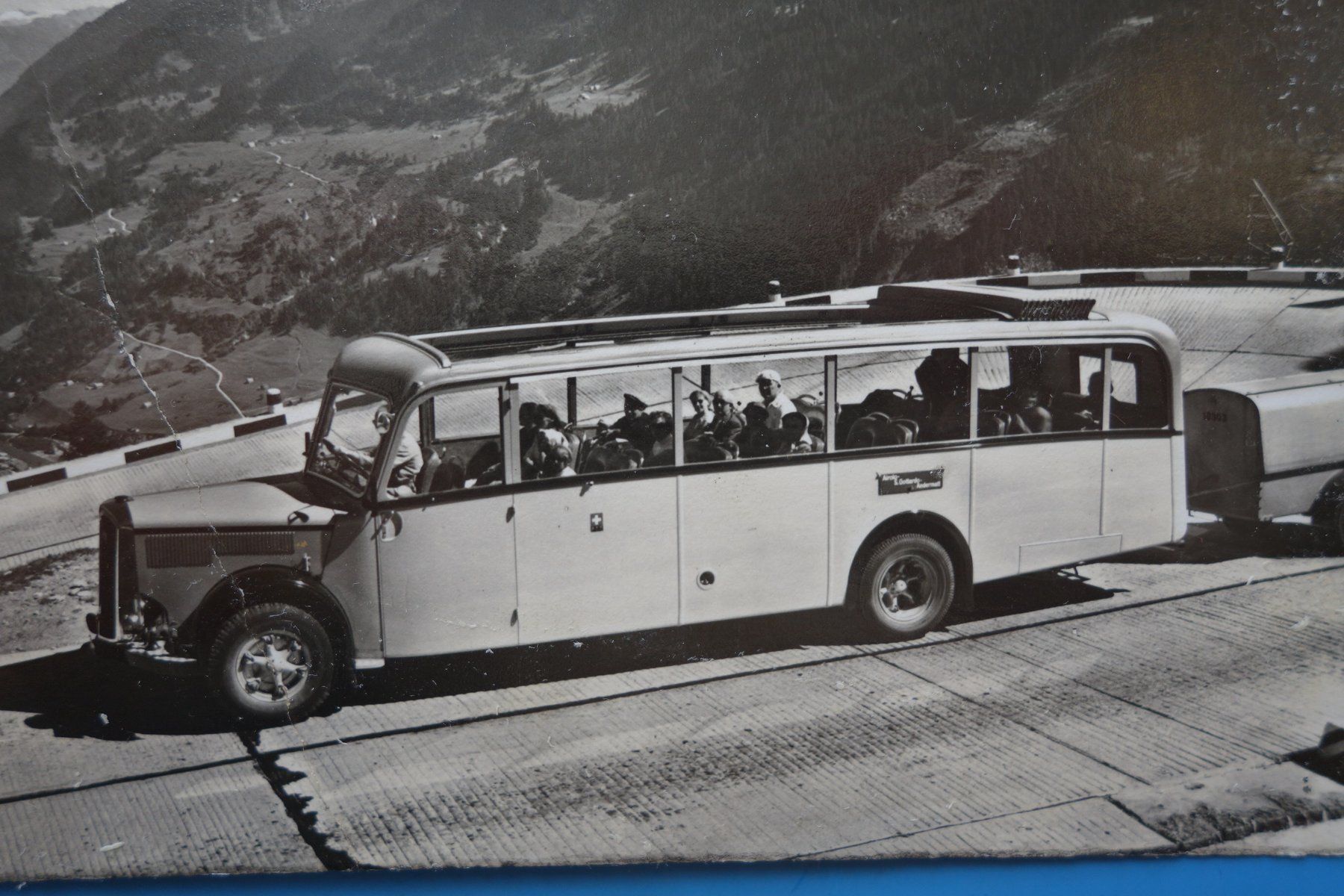 Cartoline postali: AIROLO - ANDERMATT  POSTAUTO  GOTTHARD - UM 1950 - Saurer – Usato da Ibach venduto da Ibanto 1