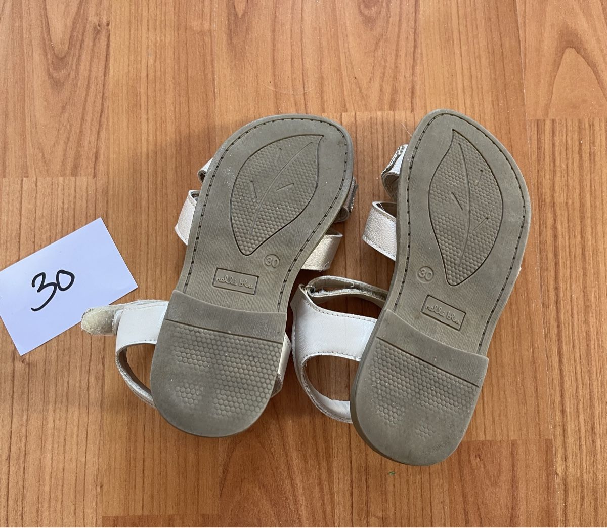 Schuhe für Mädchen: Sandalen, Grösse 30 – Gebraucht aus Jonschwil von Theswissmiss 2