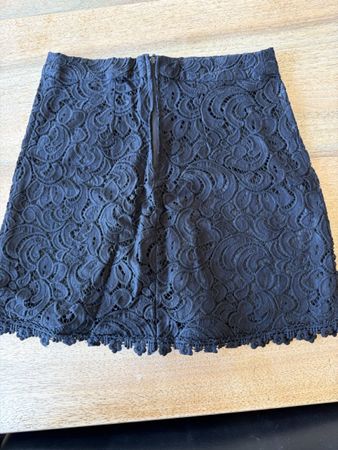 Topshop Rock schwarz Spitze Grösse 34 guter Zustand