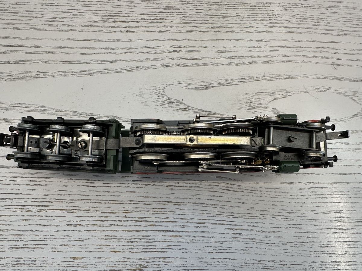 Märklin Modelleisenbahnen: Märklin 3086 SNCB BR 64 – Gebraucht aus Lupsingen von New-Haven 5