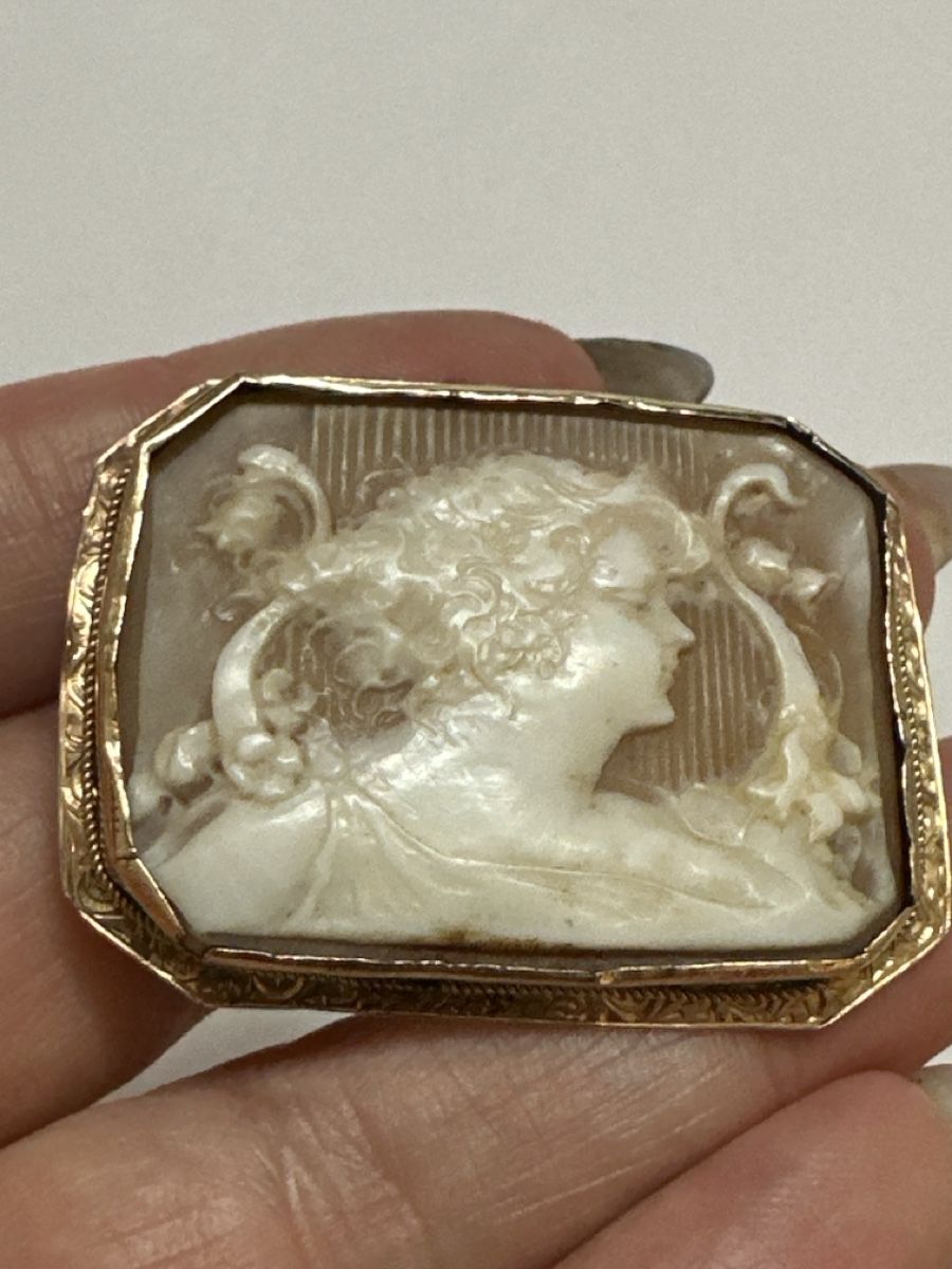 Broschen & Nadeln: Broche ancienne en or – Gebraucht aus Montreux von pip_59l5 6