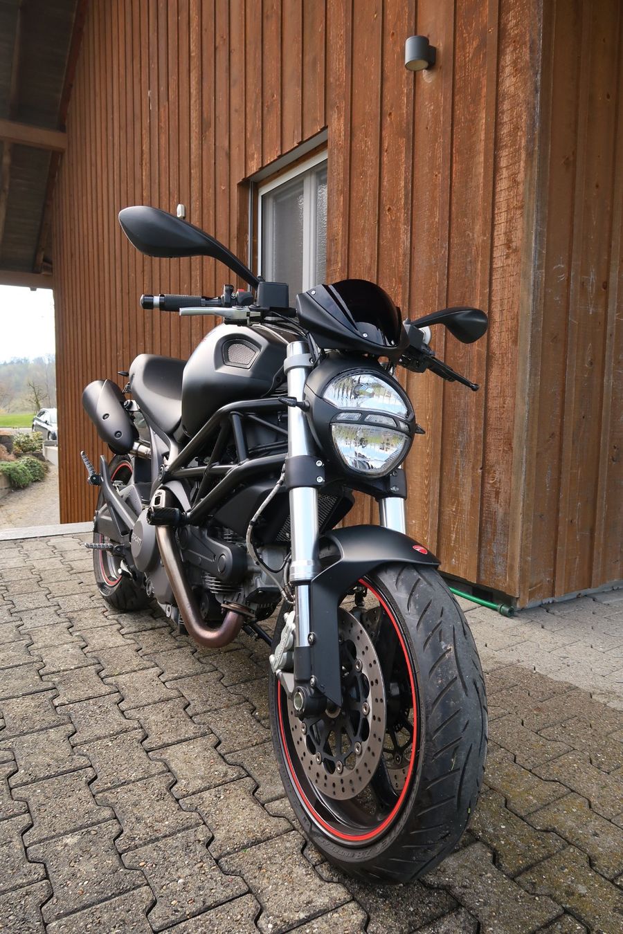 Ducati Strada: Ducati Monster 696 25kw – Usato da Hünenberg venduto da Harley151