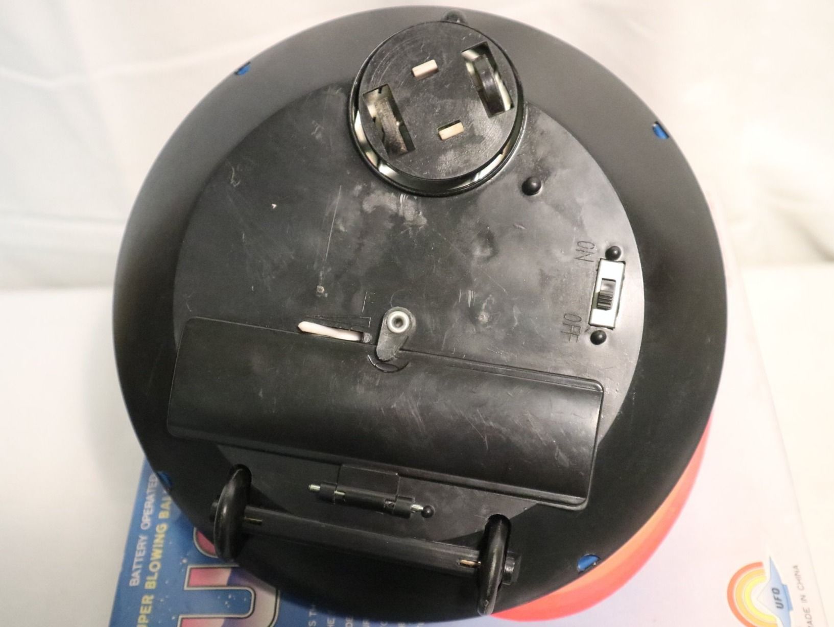 Jouets: UFO Raumschiff mit schwebendem Ball Bump-N-Go – Neuf (Voir description) à Eschenbach SG par Astalavista 6