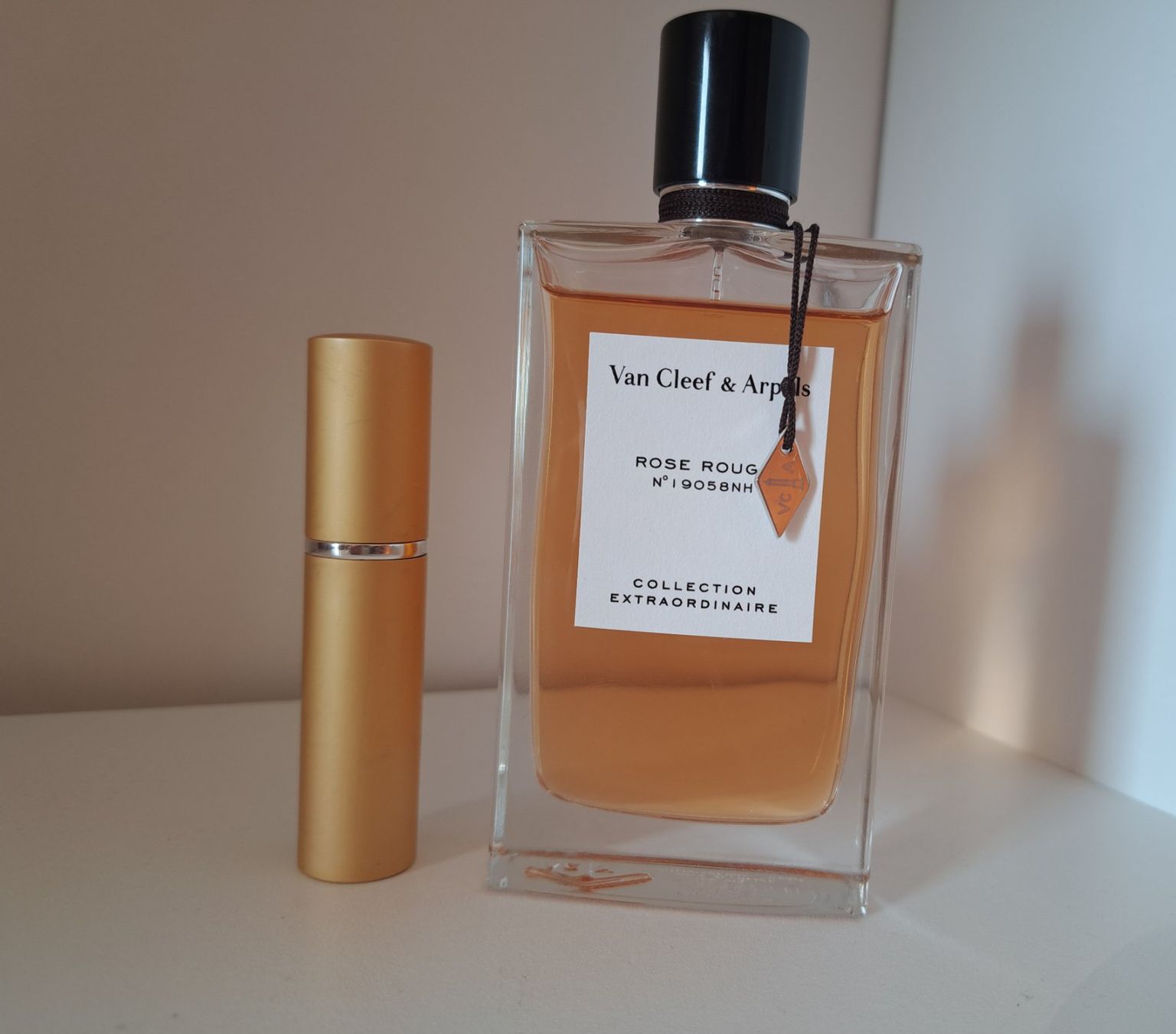 Van Cleef Profumi & Eau de Toilette: Van Cleef & Arpels Parfum Rose Rouge 5ml Abfüllung – Nuovo (secondo la descrizione) da Weggis venduto da Leeclipse