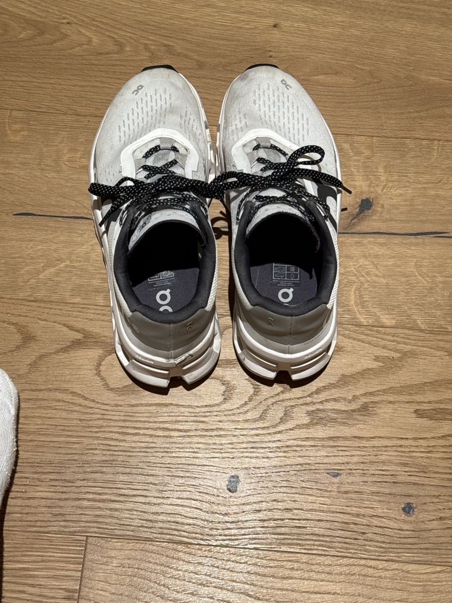 On Herrenschuhe: On Cloudmonster Laufschuhe – Gebraucht aus Zürich von RealSoccer1999 2