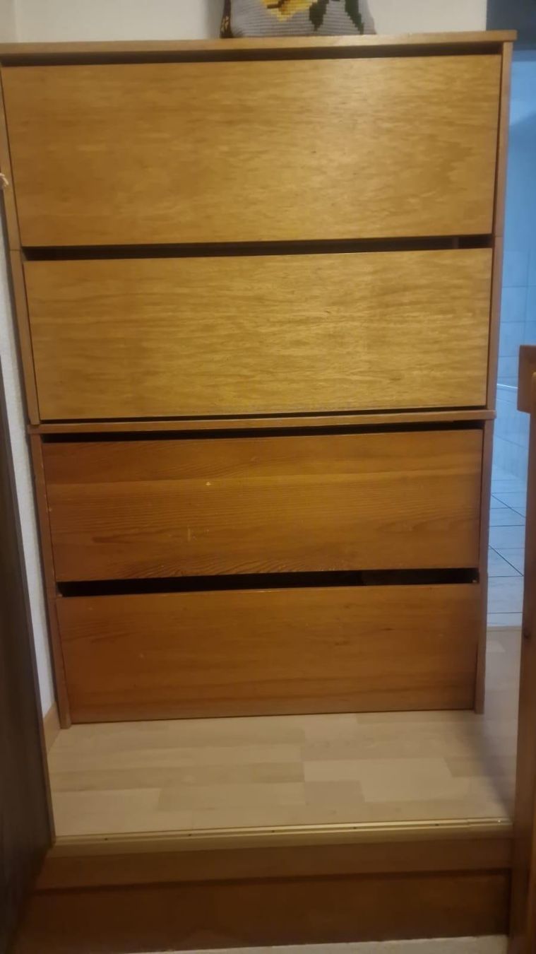 Scaffali: Schuhschrank (4 Elemente - Masse pro Element) – Usato da Lufingen venduto da jue_72bn