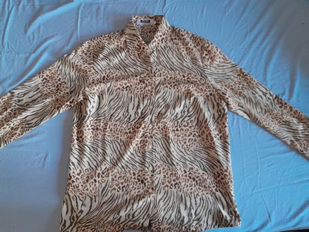 chemise léopard taille 42, taille L