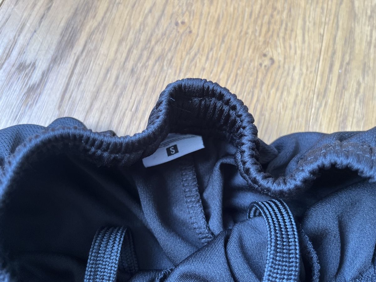 Hosen: Shorts Karl Kani schwarz Gr. S  – Gebraucht aus Sigriswil von Krugle83 1