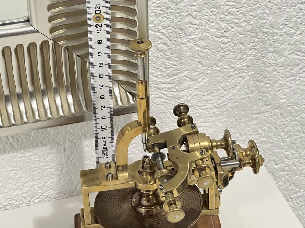 Machine à Pivoter Les Cylindres Horloger Berçot – Antique 1880, Pièce Rare