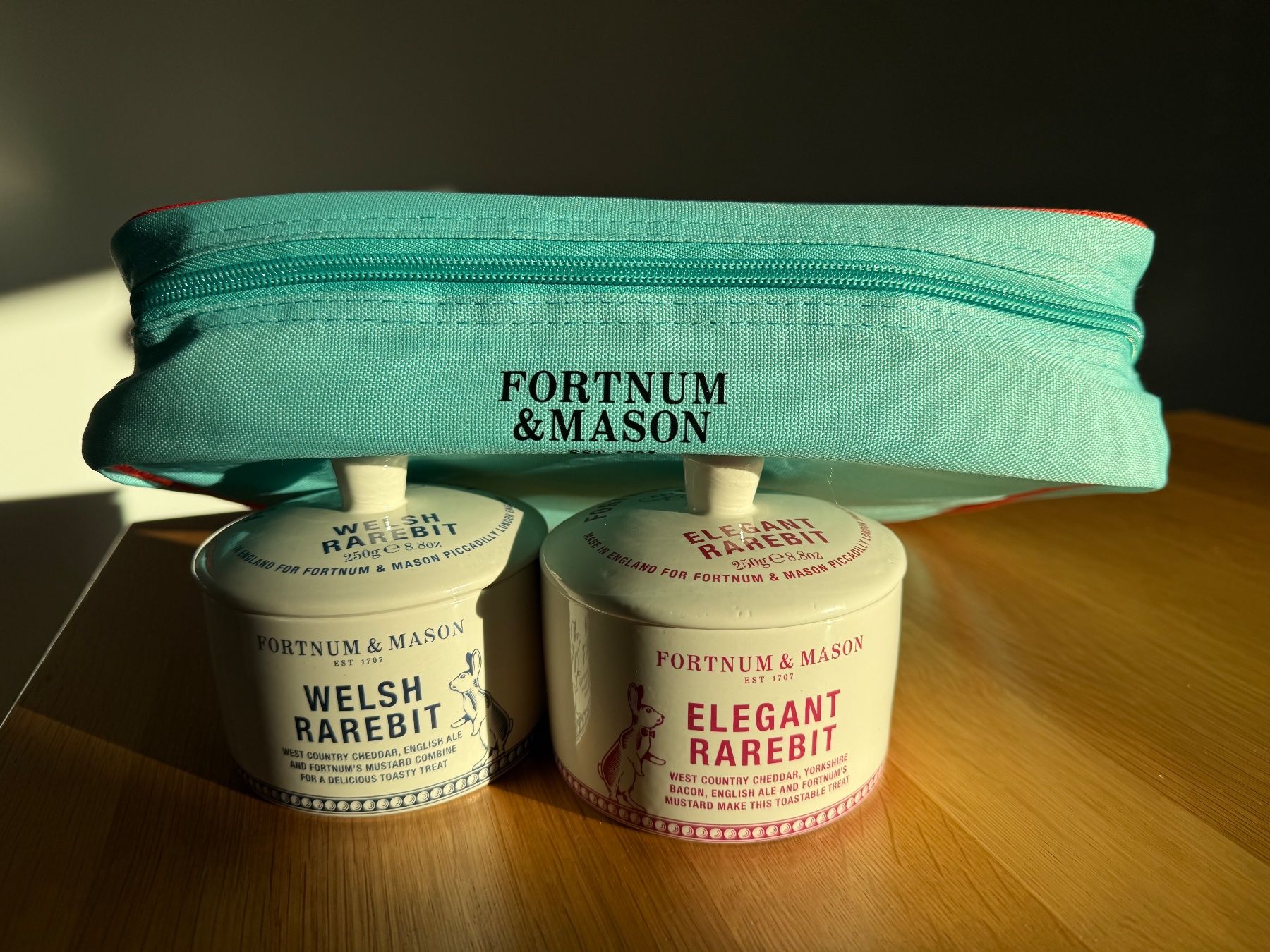 Pentole: Fortnum & Mason Hamperling + 2 Rarebit Keramik Set Töpfe – Usato da Basel venduto da Rouge.