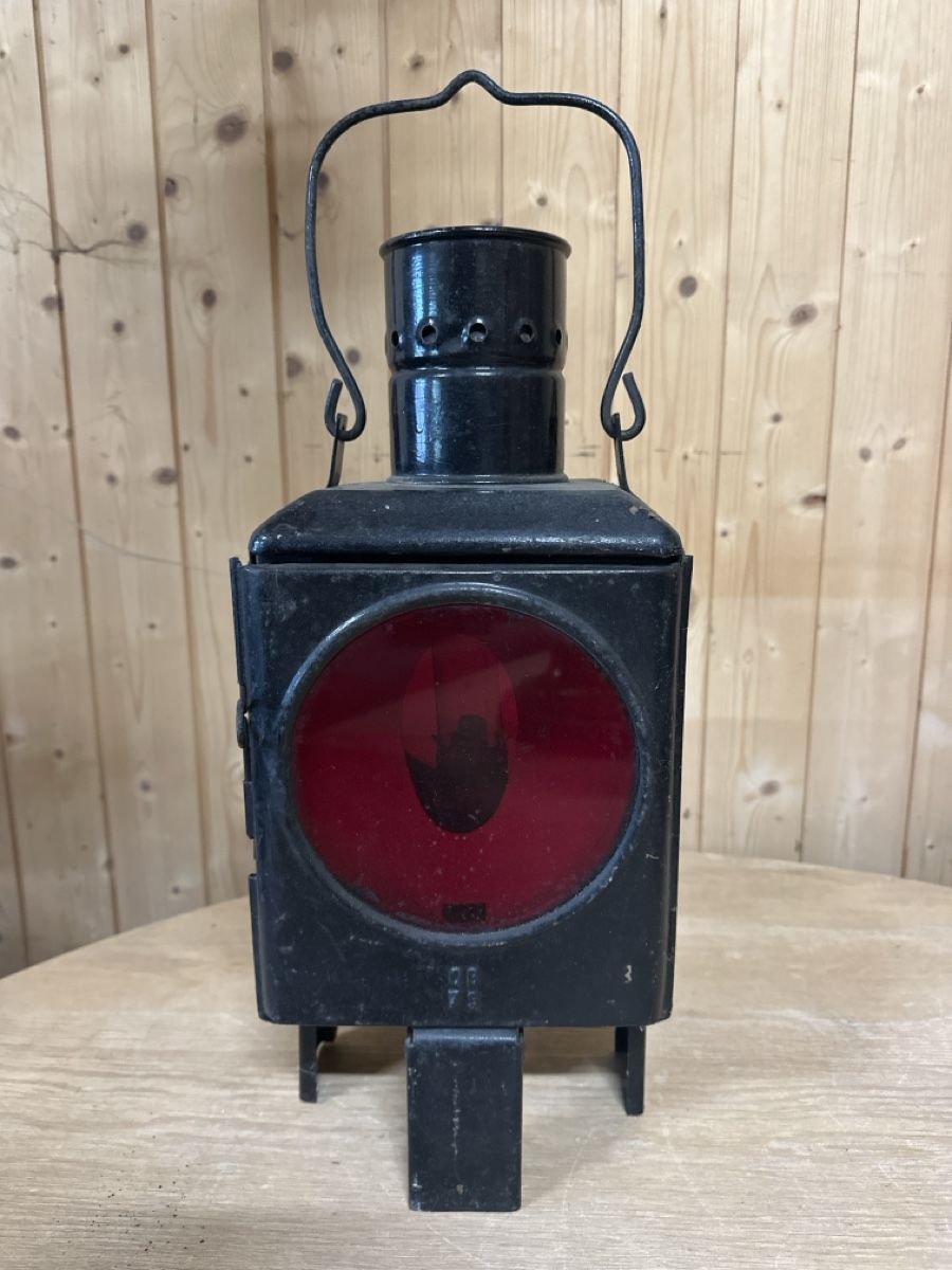 Lampade: Bahnlampe Ob79 – Usato da Baar venduto da Hillsboro