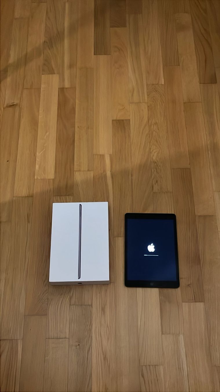 Apple Tablet PC: ipad avec clavier logitech  – Nuovo (secondo la descrizione) da Fribourg venduto da mal_8zjh 7