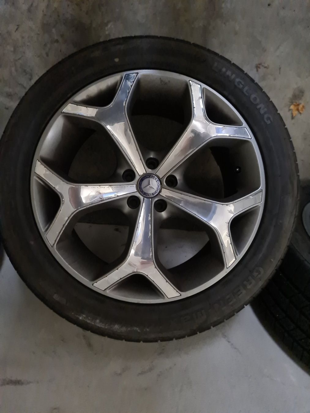 Mercedes-Benz Pneus & Kompletträder: Sommerreifen 275/45R20 – Neu (gemäss Beschreibung) aus Laupersdorf von strizini