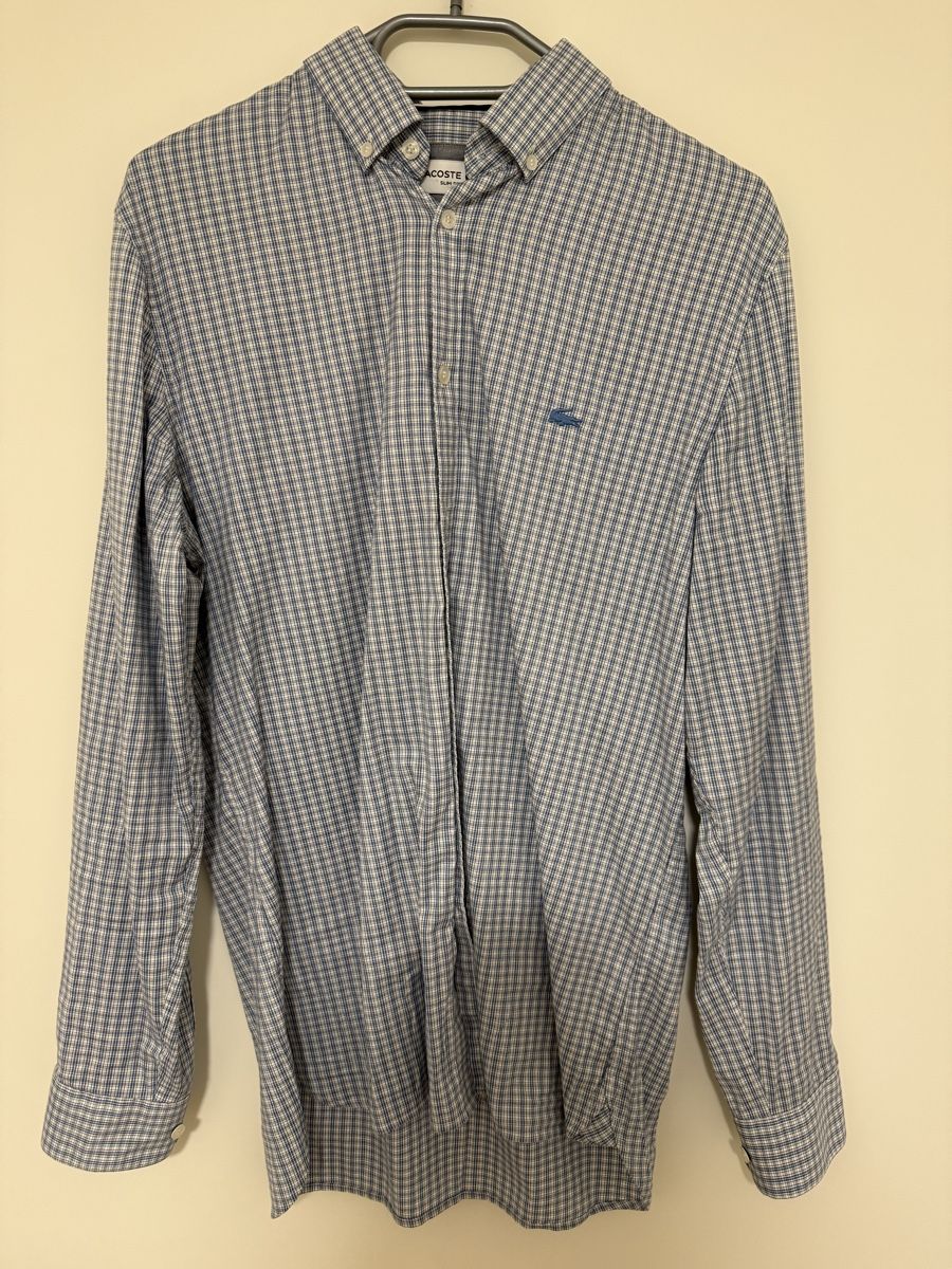 Lacoste Chemises: 2 Lacoste Slimfit Hemmlis – D'occasion à Recherswil par Noname1