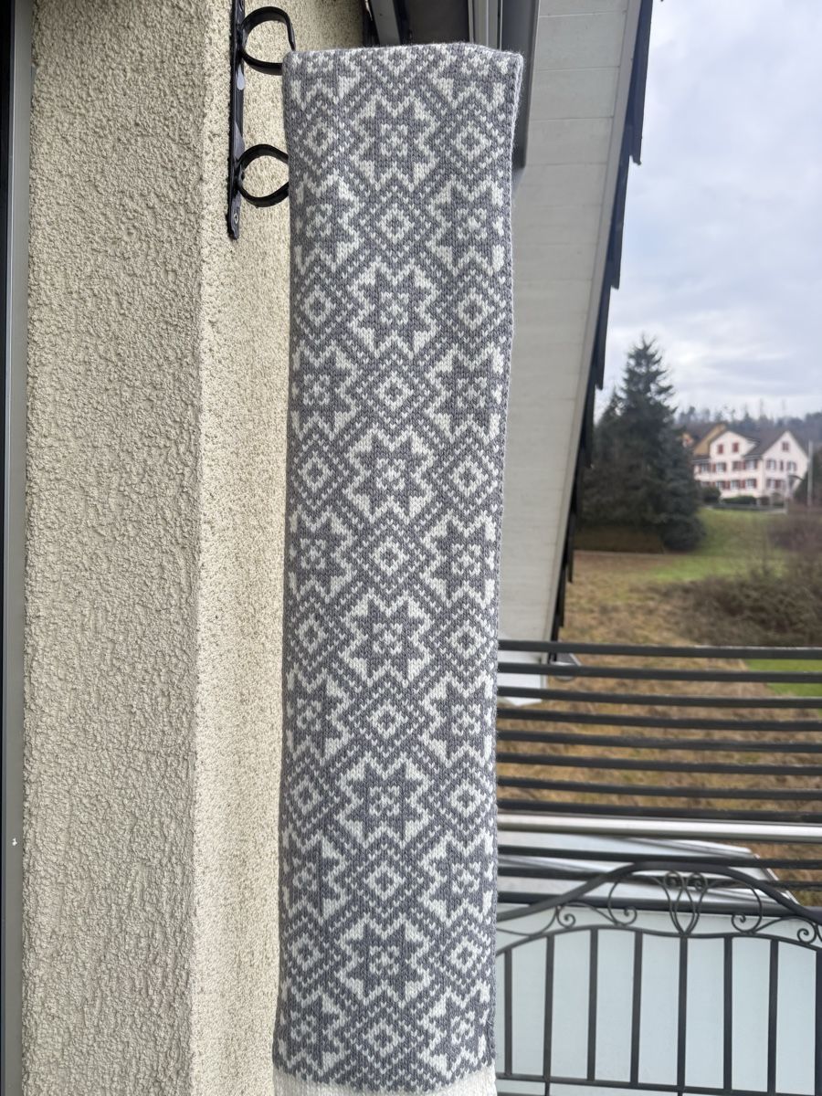Foulards, Tücher & Schals: Wunderschöner Wollschal. Made in Germany – Gebraucht aus Sirnach von sirni 3