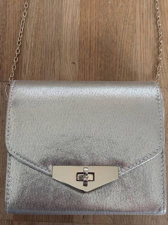 Schöne Tasche in Gold