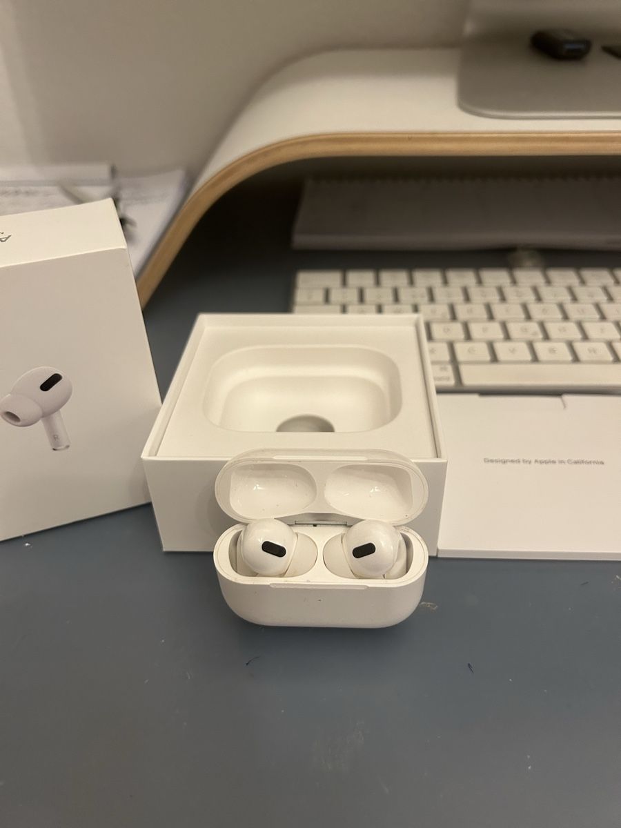 Apple Kopfhörer: Air pods pro – Gebraucht aus Allschwil von selake990673 2