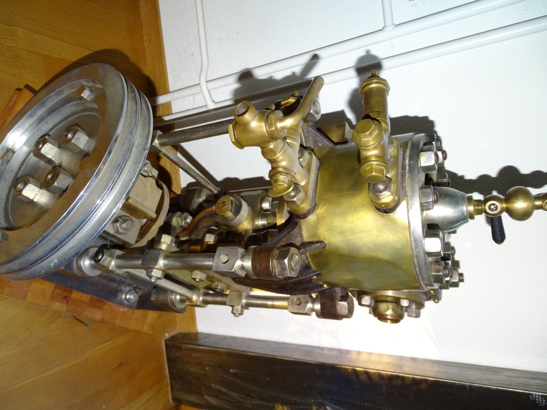 Alle Maschinen: Dampfmaschine Bedford Schiffsdampfmaschine Stationärmotor – Gebraucht aus Stein am Rhein von off6 2