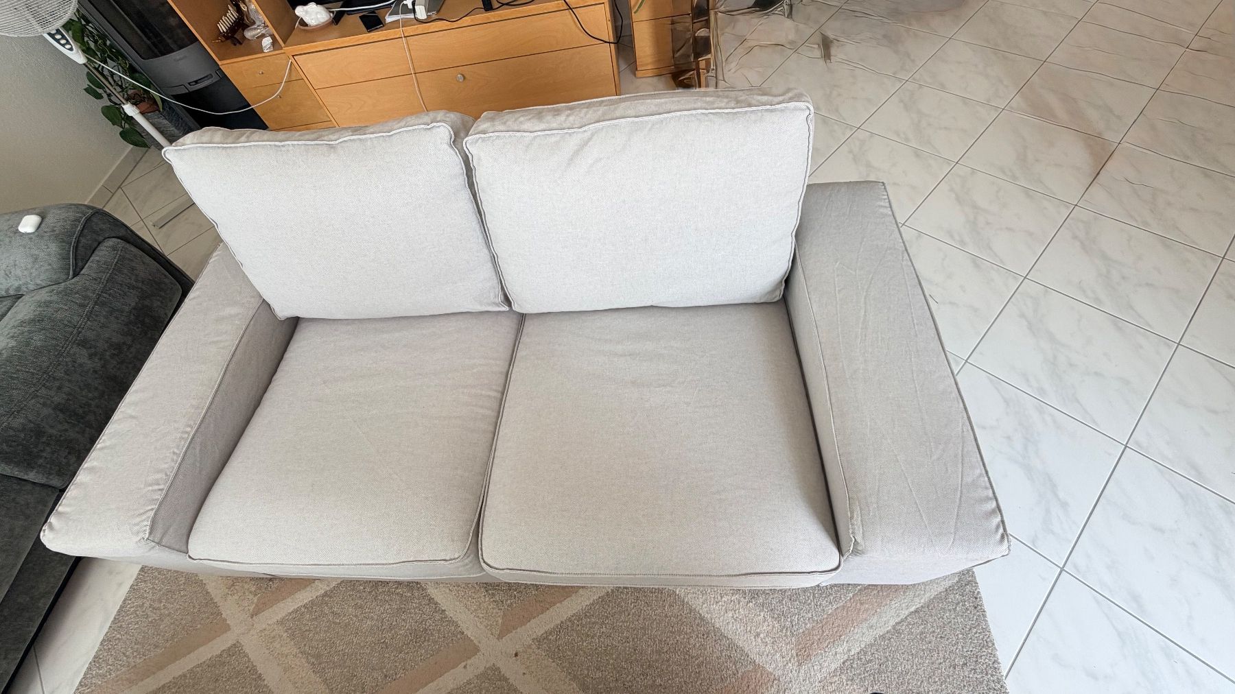 Ikea Sofas: Sofa KIVIK IKEA 2-Sitzer hellgrau guter Zustand – Gebraucht aus Zürich von rev_7dgl 3