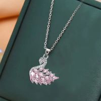 Elegante Zirkonia Halskette mit Schwan Anhänger, neu!