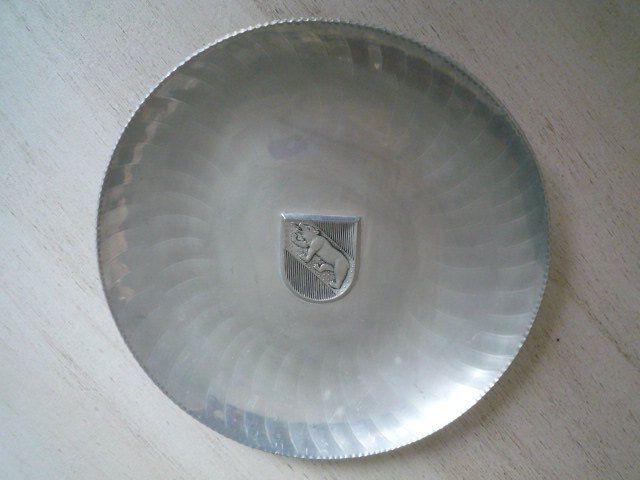 Piatti: Ancienne assiette en aluminium "Berne" – Usato da Cortaillod venduto da Matteo18 5