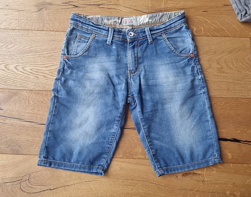 C&A Pantaloni: Shorts Grösse 146 – Usato da Brütten venduto da gupi1717