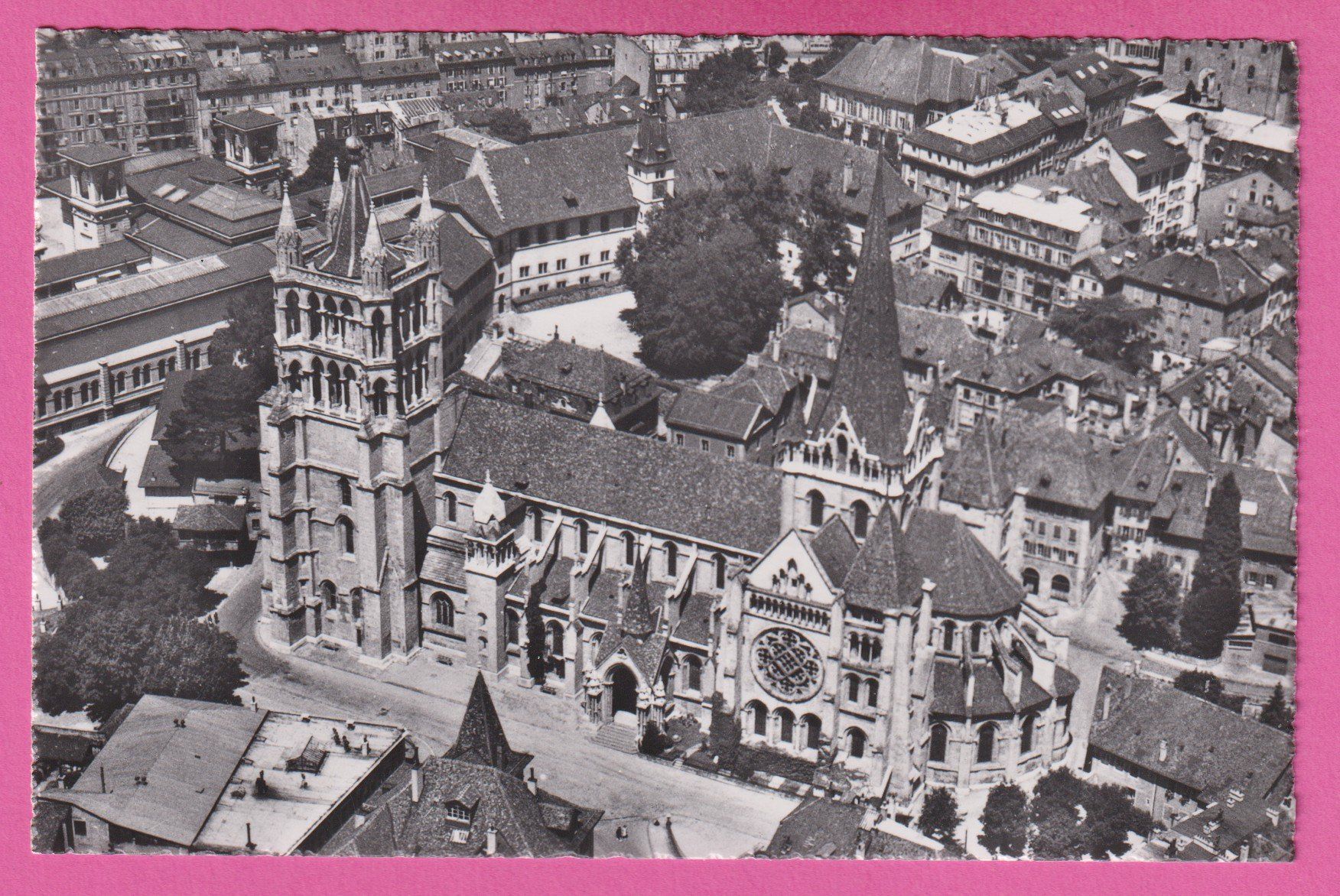 Cartoline postali: La Cathédrale de Lausanne – Usato da Einsiedeln venduto da dillie