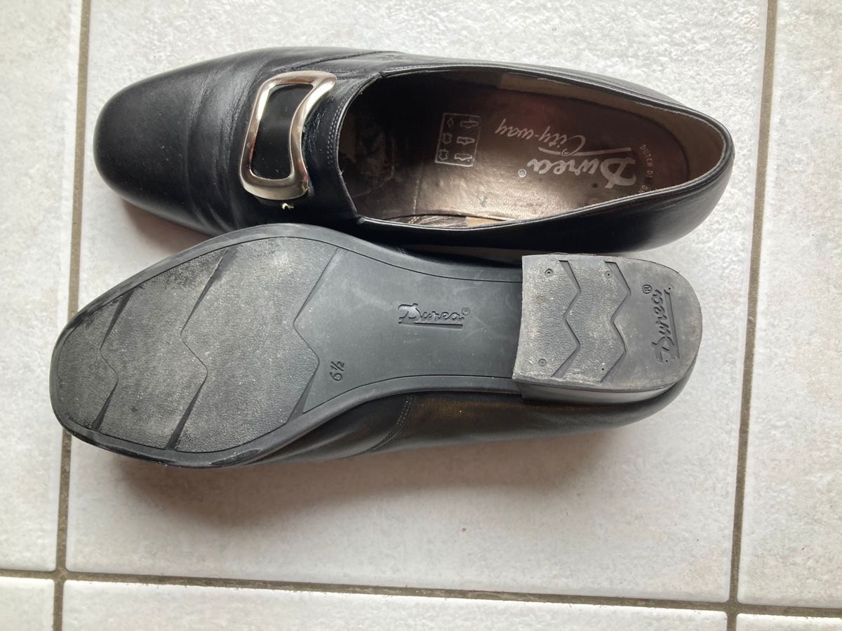 Scarpe da donna: Trachtenschuhe Schwarz Grösse 6.5 – Usato da Riggisberg venduto da Mat141 2