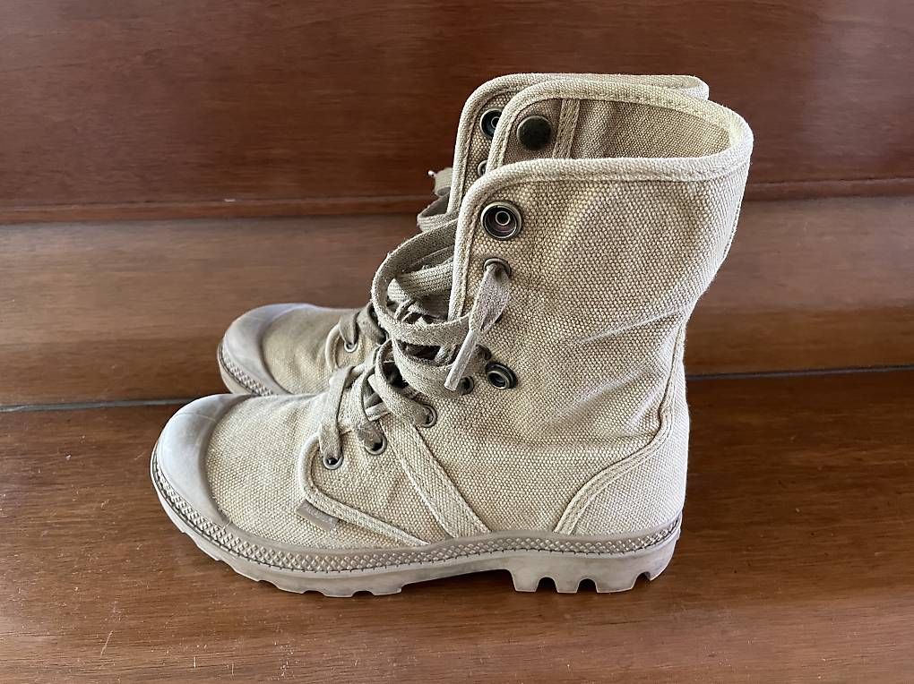 Scarpe da donna: Palladium Schuhe/Stiefel Damen Grösse 37  – Usato da Gelterkinden venduto da hel_j2b6 2