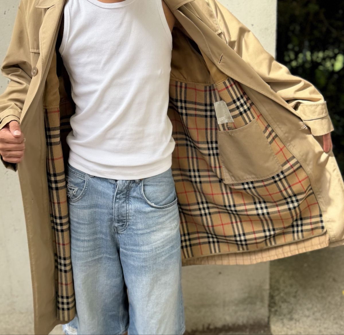 Cappotti: Trench coat  – Usato da Lausanne venduto da leannejc 1