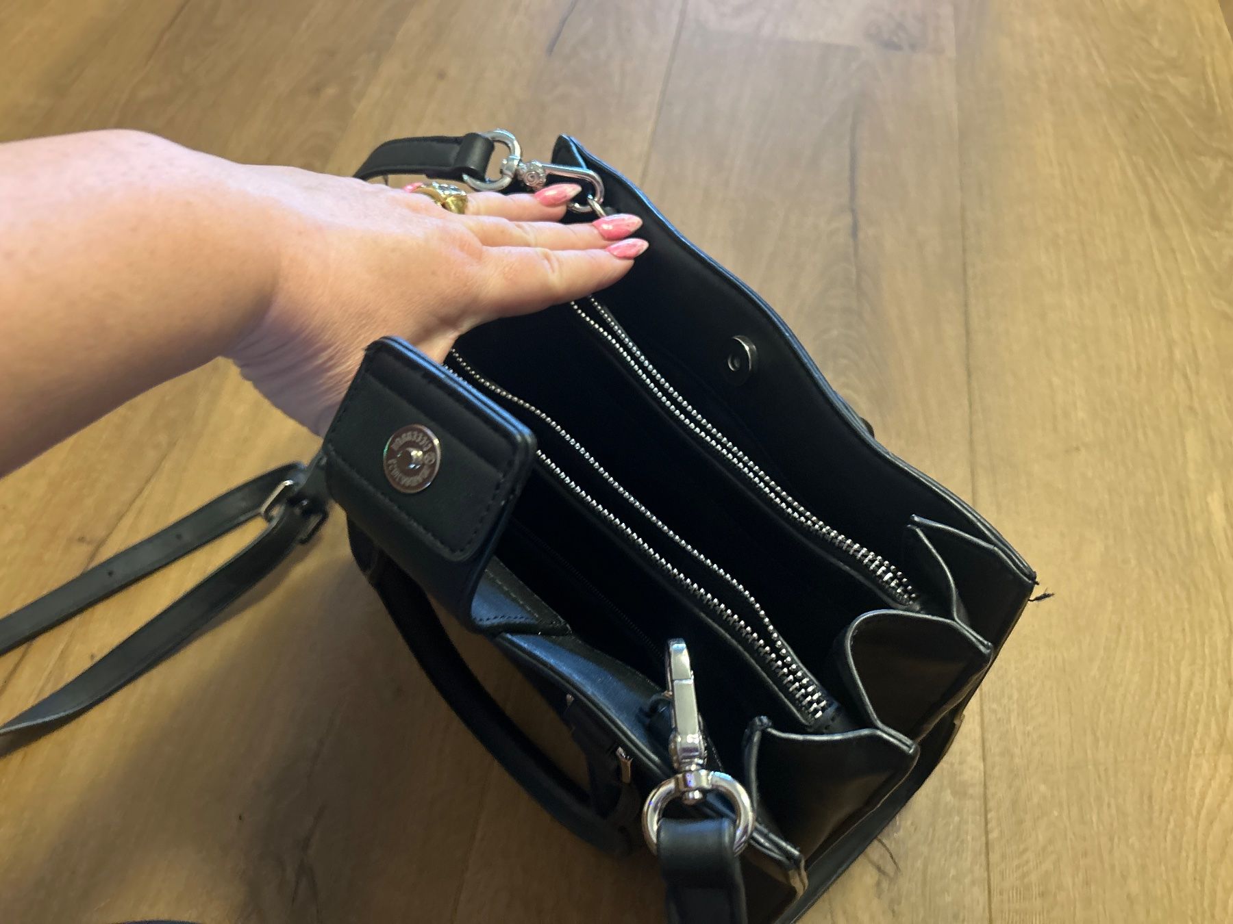 Borse da donna: Handtasche Umhängetasche schwarz – Nuovo e nell'imballaggio originale da Regensdorf venduto da Spyke55 4