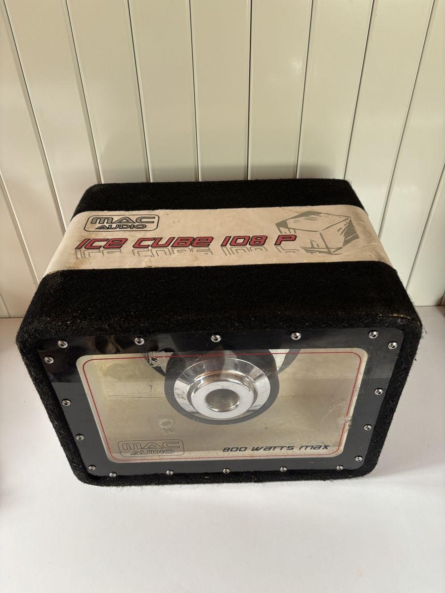 Haut-parleurs: Auto Subwoofer mit Endstufe – D'occasion à Gretzenbach par leo_nmg6 5