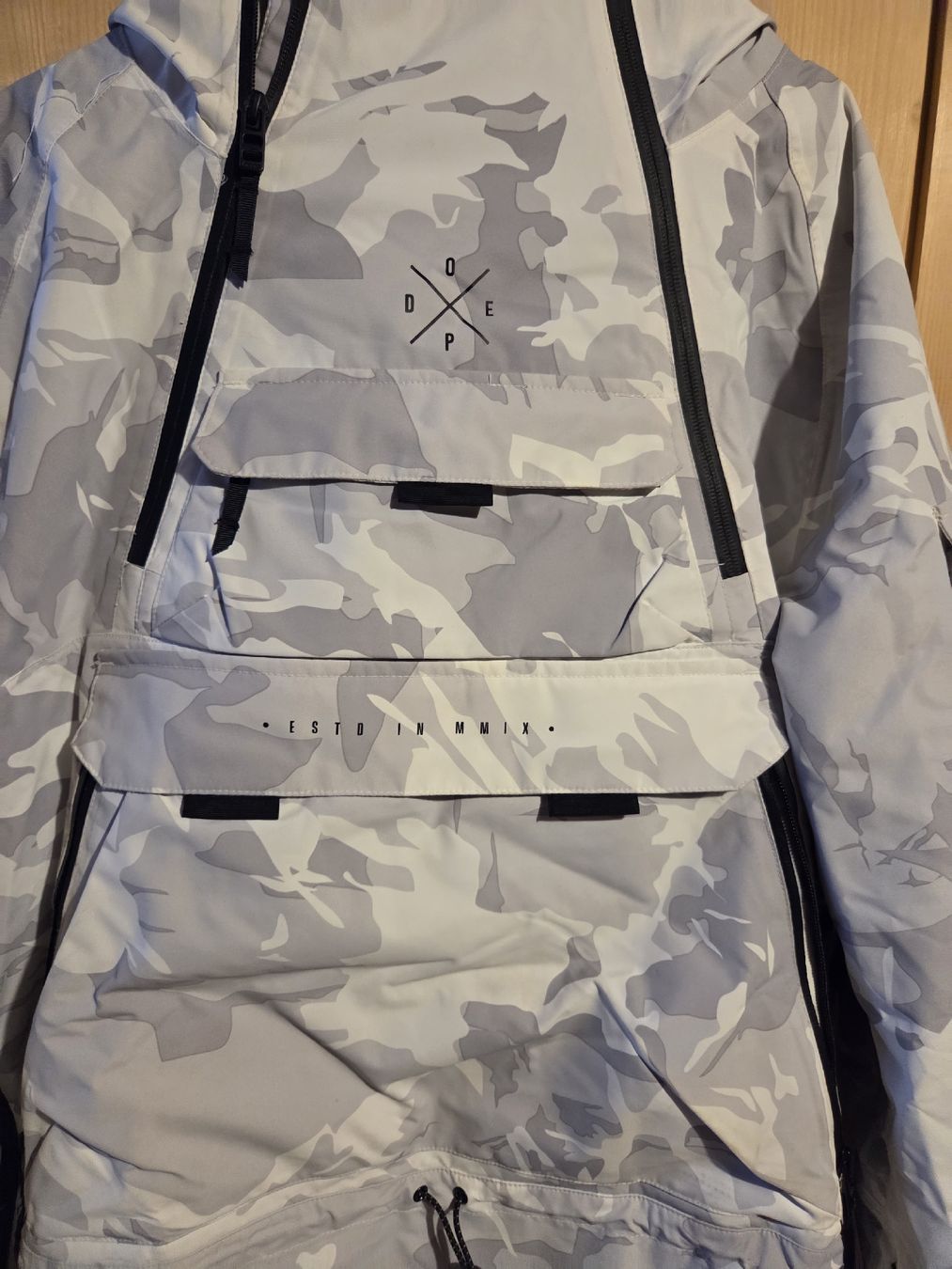 Dope Jacken: dope snowboard L camo – Neu (gemäss Beschreibung) aus Les Mosses von EKKEN 2