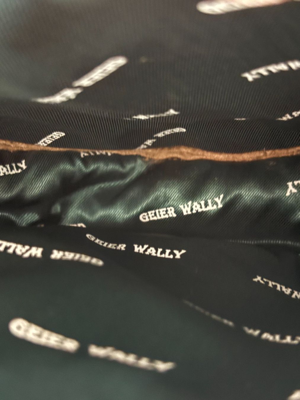 Taschen für Damen: Handtasche Geier Wally, super Innenfutter – Gebraucht aus schmerikon von nicole091 5