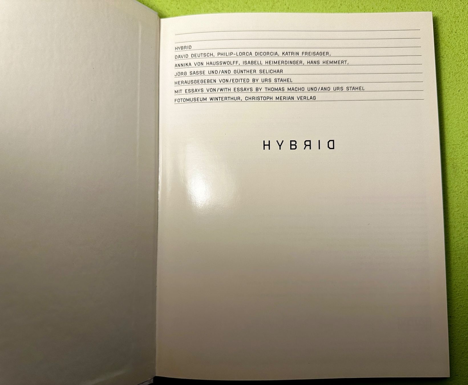 Livres: Urs Stahel: Hybrid. e/d. – D'occasion à Zürich par allp 1