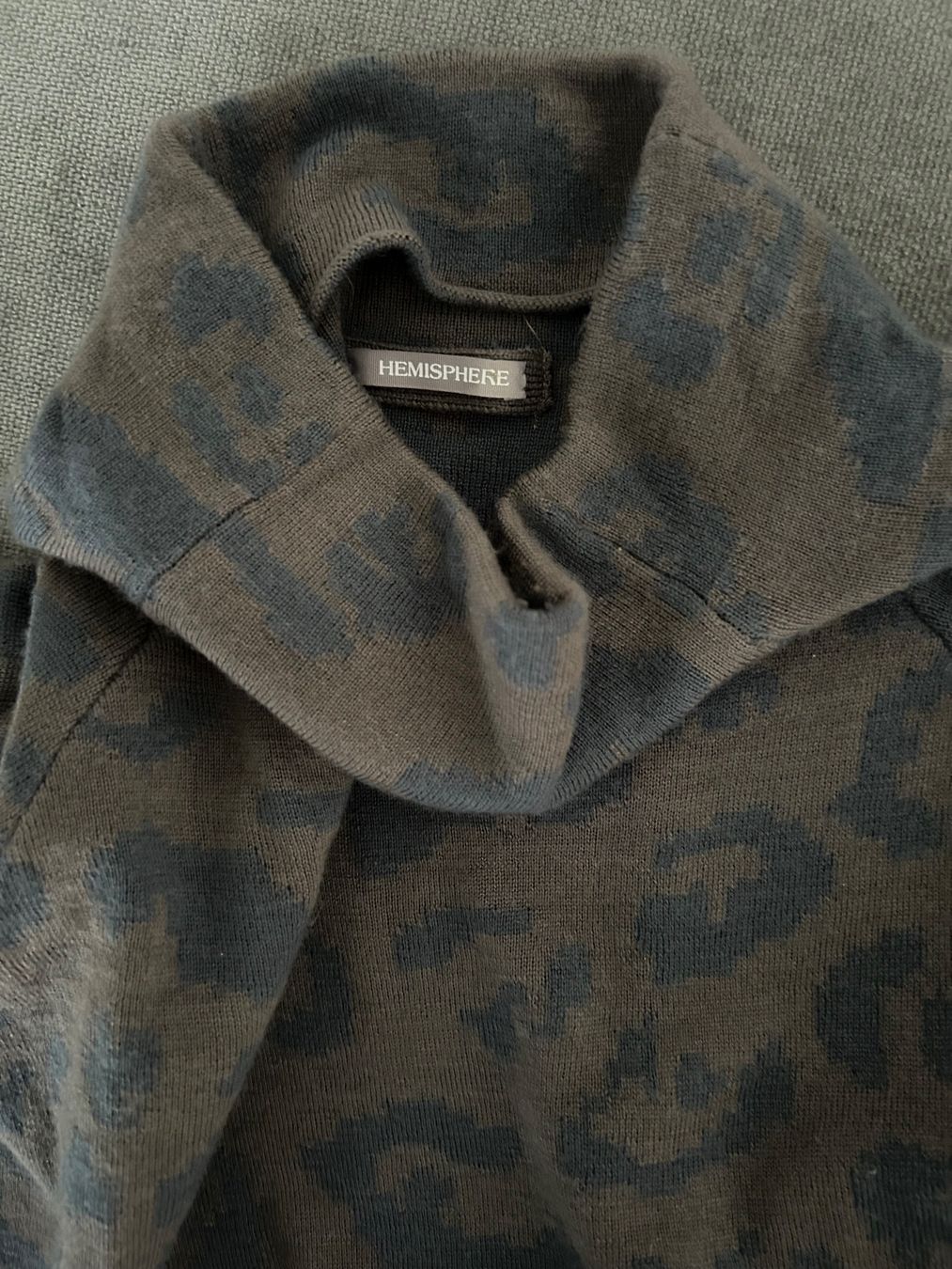 Vestiti: Schicker Look: Hemisphäre Pulli & Rock im Set – Usato da Wimmis venduto da rimnakit 4