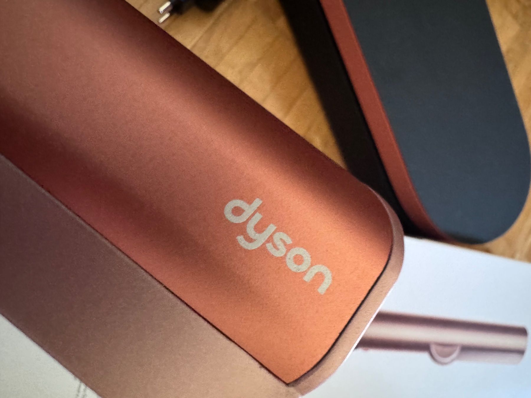 Dyson Asciugacapelli: Dyson Airstrait, neuwertig, Special Edition – Nuovo (secondo la descrizione) da Nürensdorf venduto da 2ND_STORY 7