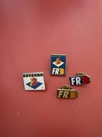 Lot de 4 pins Antenne 2 et FR3 vintage - France 🇫🇷 50