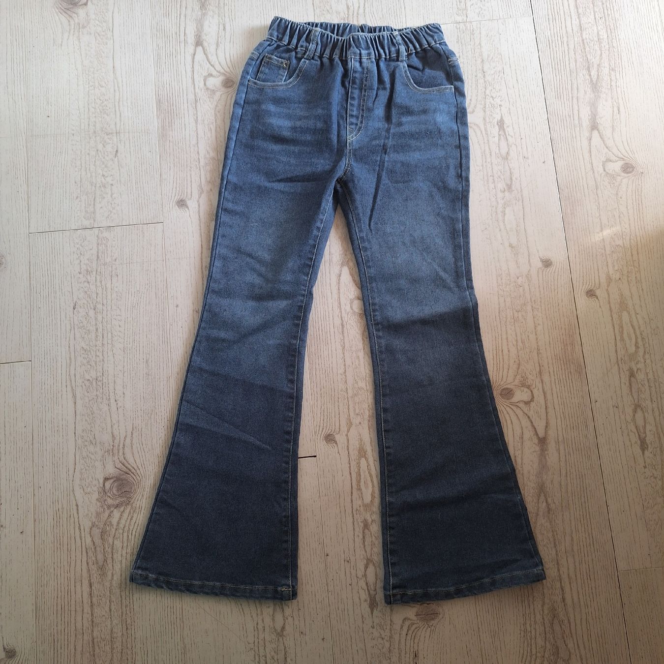 Pantaloni: Kinder leichte sttetch Jeans Cuddclio blau – Nuovo e nell'imballaggio originale da Romanshorn venduto da Msdiamond17