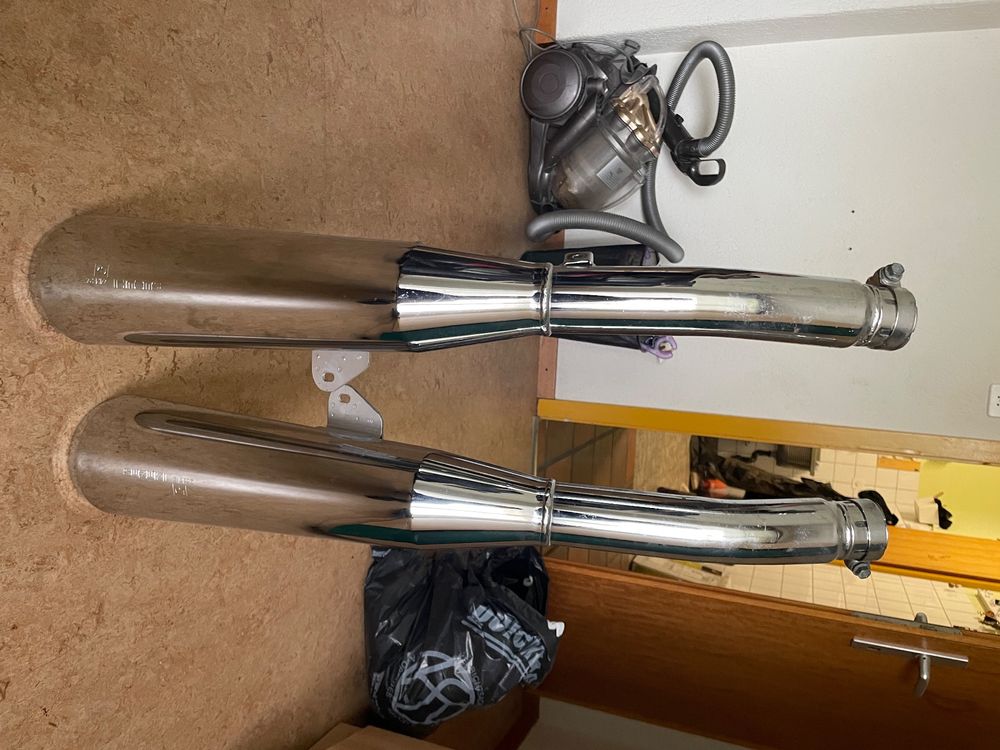 HURRIC Auspuff Für SUZUKI GSX 1400 2005-2006 - Sportlicher Slip-on Dämpfer