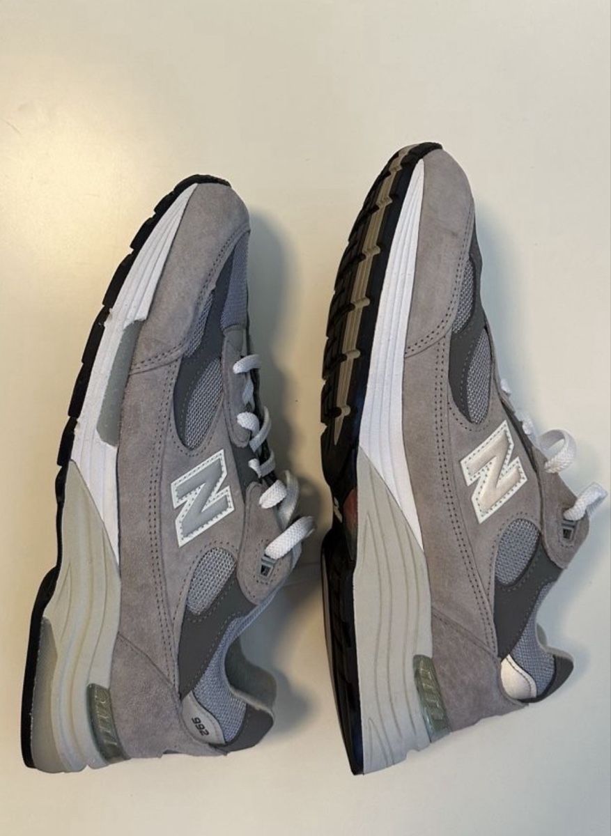 New Balance Scarpe da uomo: New Balance 992 US11/45 – Usato da Bern venduto da ell_v8kx 1