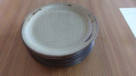 7 Teller, Vintage Look, Steingut, Durchmesser 19.5 cm