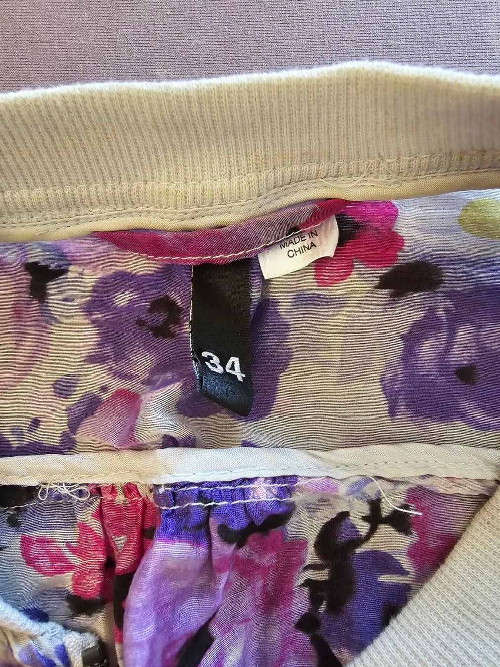 Giacche: Geblümte Jacke – Usato da Pfäffikon ZH venduto da JingTunic 1