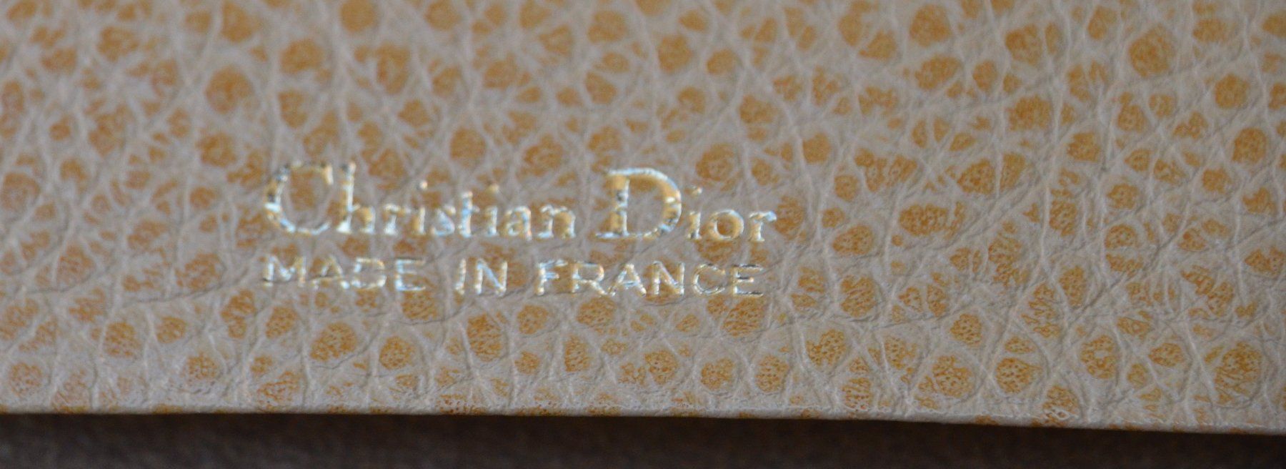 Dior Portamonete: Agenda Christian Dior portefeuille – Usato da Collonges venduto da Auganien 7