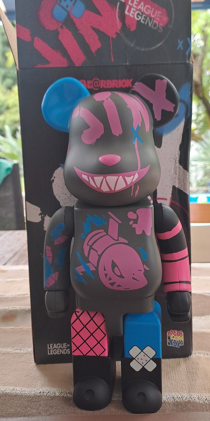 Medicom Toy Statuette: BEARBRICK Figur 400% – Usato da Wallisellen venduto da monbijoux009