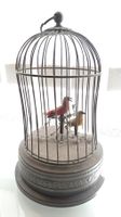 Ancienne boîte à musique oiseaux chanteurs