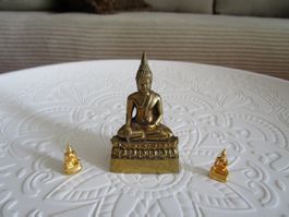 Figur Buddha Messing  mit 2 kleinen Figuren in OVP