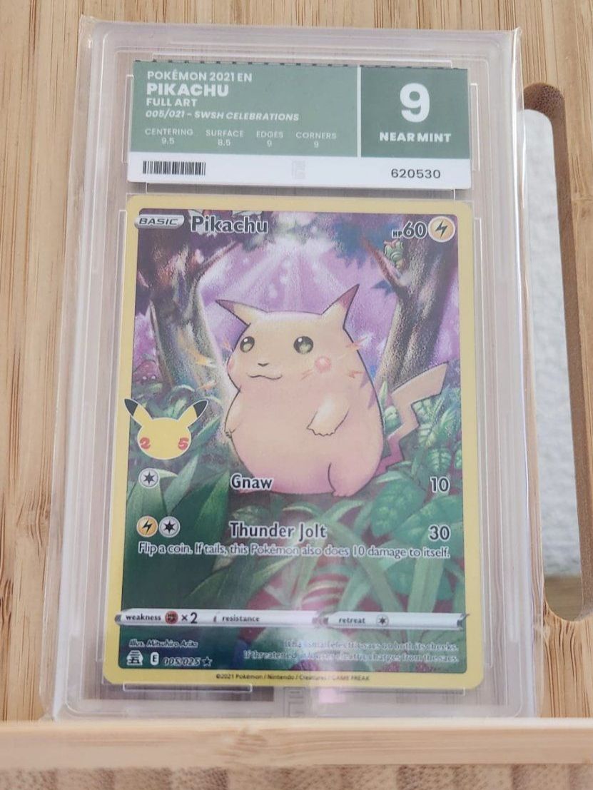 Pokémon Carte collezionabili: Pikachu Celebrations n°005 - Pure Grading 9 – Nuovo e nell'imballaggio originale da Moutier venduto da tom_9zxw